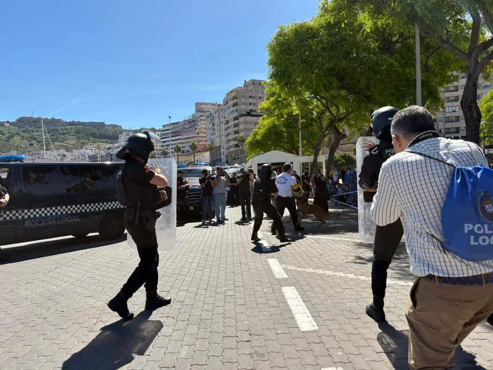 Jornada de convivencia de la Polic&iacute;a Local el Parque Juan Carlos I / Alma Palomino