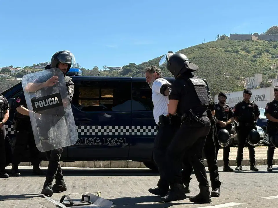 Jornada de convivencia de la Polic&iacute;a Local el Parque Juan Carlos I / Alma Palomino