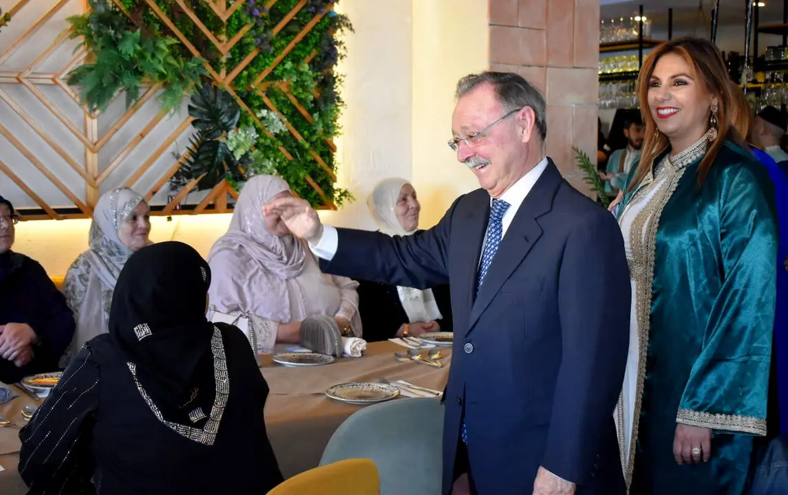 Cena de mayores por la festividad del Eid al-Adha (25)