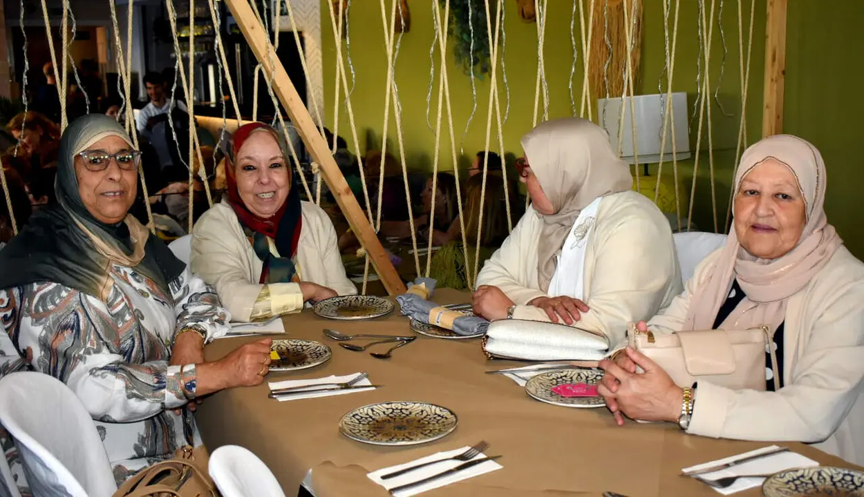 Cena de mayores por la festividad del Eid al-Adha (15)