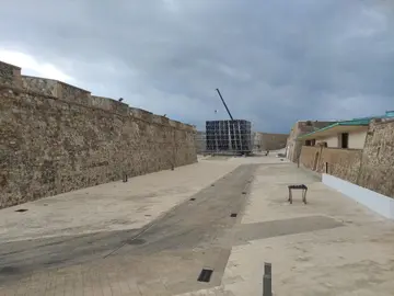 Patio de Armas de las  Murallas Reales