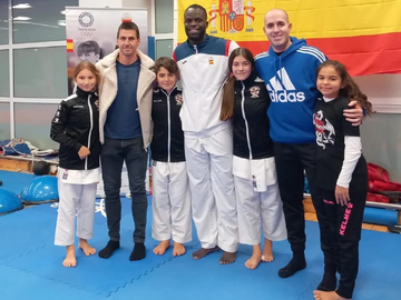 La delegaci&oacute;n ceut&iacute;, con Babacar Seck / Cedida