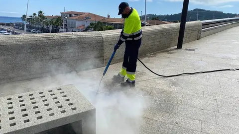 Trabajador del servicio de limpieza / Archivo