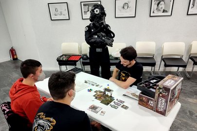 Juegos de Mesa dedicados a Star Wars / 'El Solitario'