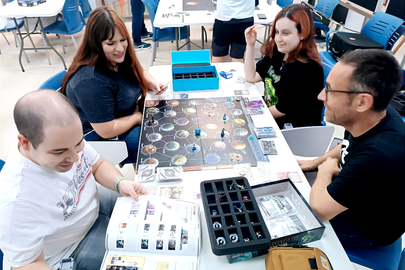 Los participantes han disfrutado de una tarde de juegos de mesa muy gal&aacute;ctica