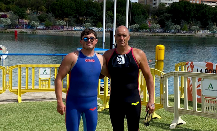Espectacular actuaci&oacute;n de la nataci&oacute;n caballa en Andaluc&iacute;a 