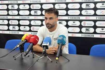Carlos Doncel, extremo de la AD Ceuta FC