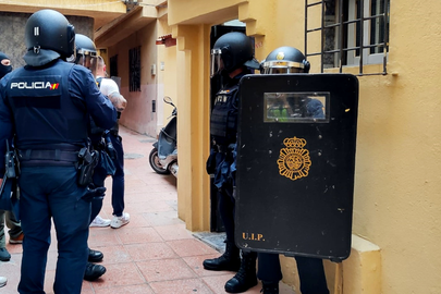 Agentes de la Polic&iacute;a Nacional durante la operaci&oacute;n de este mi&eacute;rcoles