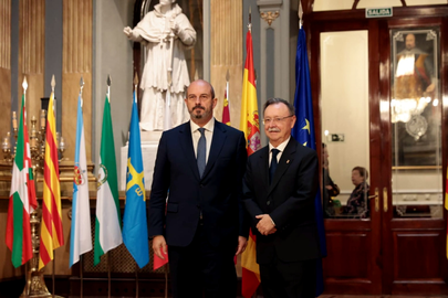 El presidente de la Ciudad a su llegada al Senado / Ciudad Aut&oacute;noma de Ceuta