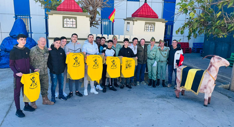 Los menores de 'la Esperanza' se unen a la Cuna de la legi&oacute;n 