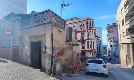  La casa afectada en la calle Fern&aacute;ndez. 