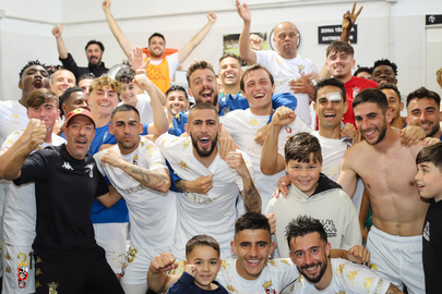 Goleada de la AD Ceuta FC al Atl&eacute;tico Sanluque&ntilde;o 
