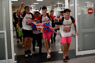 Fiesta del CD Puerto tras ganar la Liga en el Grupo V de Divisi&oacute;n de Honor de Juveniles. Foto: Rafa B&aacute;ez