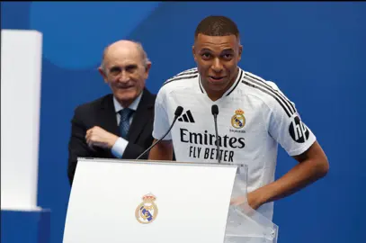 Mbapp&eacute; y Pirri, hoy en el Bernab&eacute;u / EFE