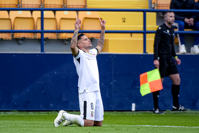 Kuki Zalazar celebra el tanto en Villarreal 
