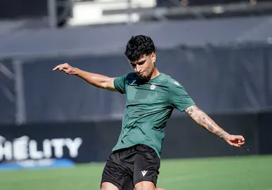 Andy Escudero, jugador de la AD Ceuta FC. Foto: Zaki / AD Ceuta FC