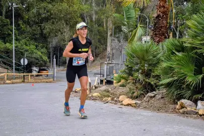 Mar&iacute;a Boh&oacute;rquez, ganadora en la modalidad de 16 kil&oacute;metros en Sierra Bullones. Foto: Rafa B&aacute;ez.