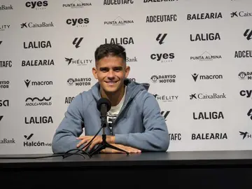 Kuki Zalazar en la rueda de prensa previa al C&oacute;rdoba - Ceuta.