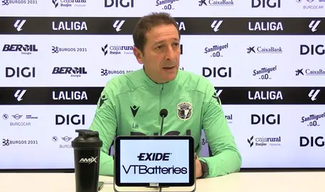 Luis Miguel Ramis en la rueda de prensa previa al Ceuta - Burgos.