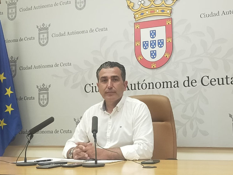 Carlos Rontomé, durante la rueda de prensa de esta tarde/ Juanjo Coronado