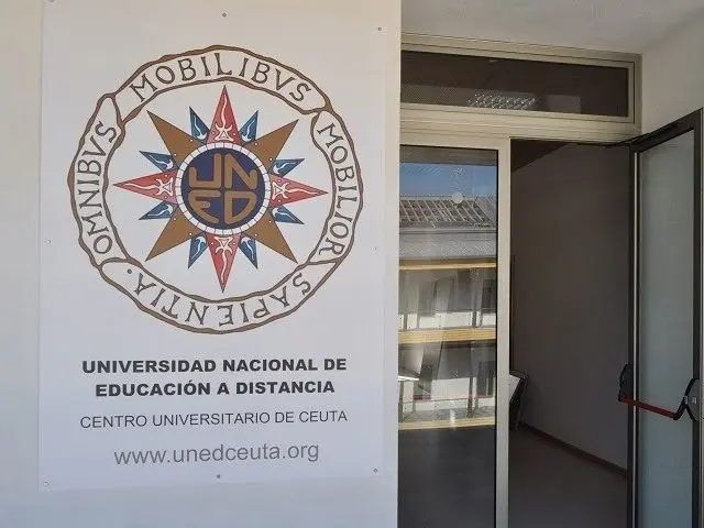 /images/10_2019/2912_uned.jpg