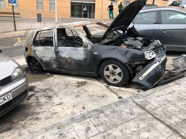 Coche quemado / Archivo