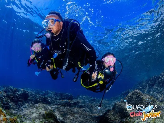 Centro de Buceo Burbujas / Archivo