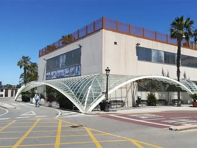 Estaci&oacute;n Mar&iacute;tima / Archivo