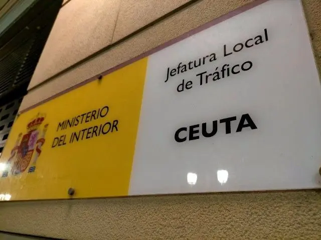 Jefatura Local de Tr&aacute;fico / Archivo