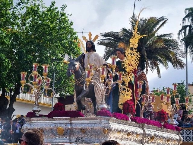 Imagen del Dulce Nombre de Jesús, en su procesión del pasado año/ Archivo