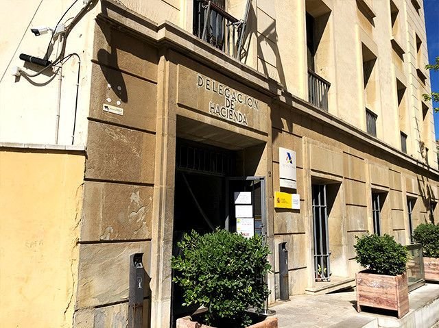 Sede de la Agencia Tributaria en Ceuta/ Archivo