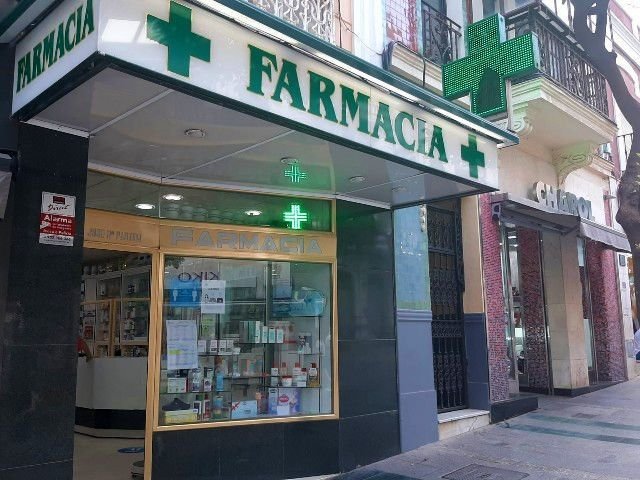 Una farmacia ceutí/ Archivo