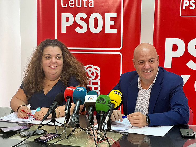 Rueda de prensa en la sede del PSOE / Juanjo Coronado