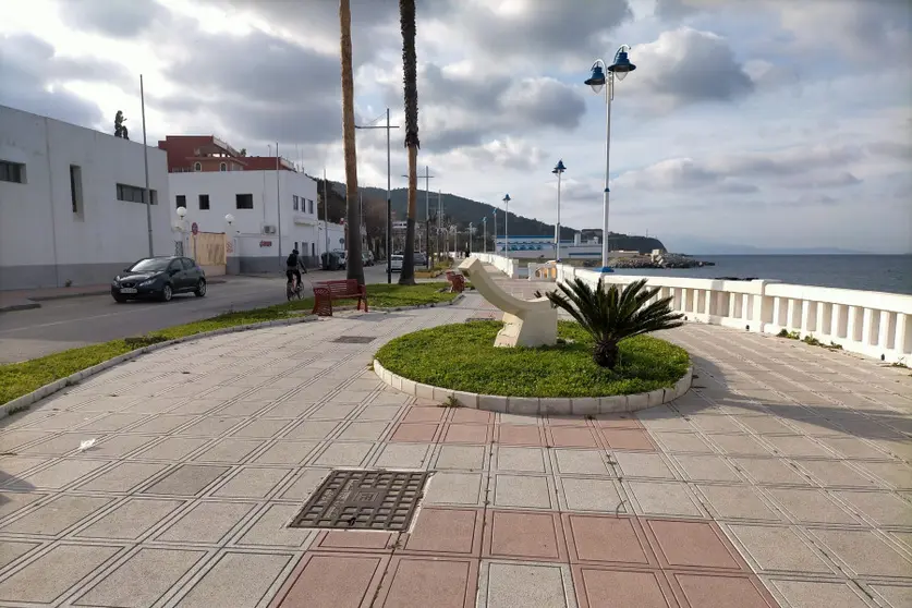 Aleda&ntilde;os de la zona que se ver&aacute; afectada por las restricciones de tr&aacute;fico / Archivo