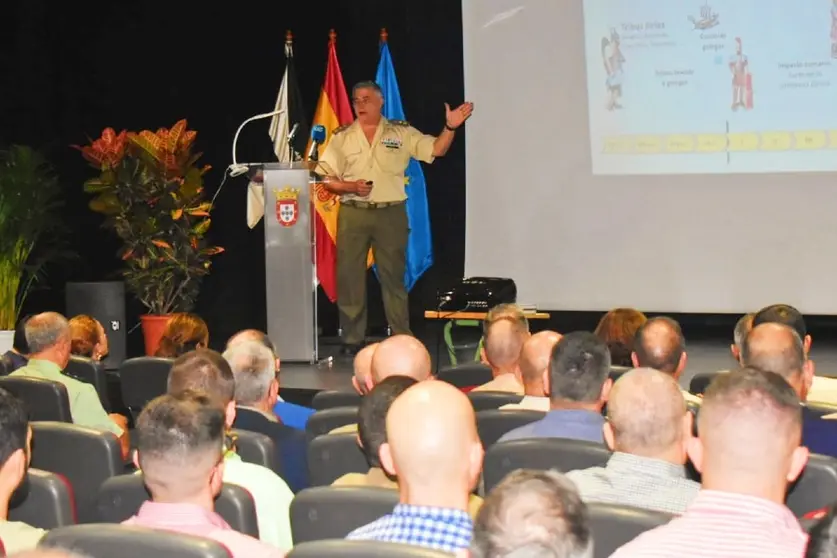 Coronel Navarro Qu&iacute;lez