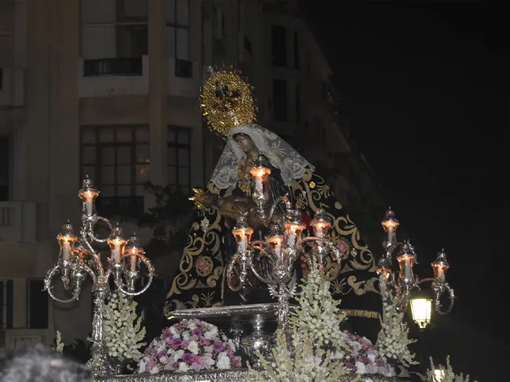 Virgen de &Aacute;frica / Archivo