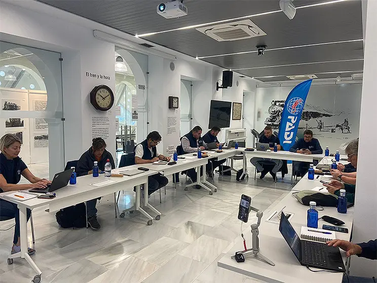 Encuentro anual de la Asociaci&oacute;n de Profesionales del Buceo / Cedida