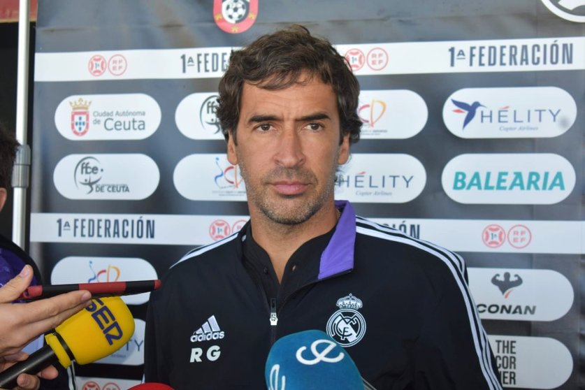 Raúl González, entrenador del Real Madrid Castilla tras el empate en el Murube