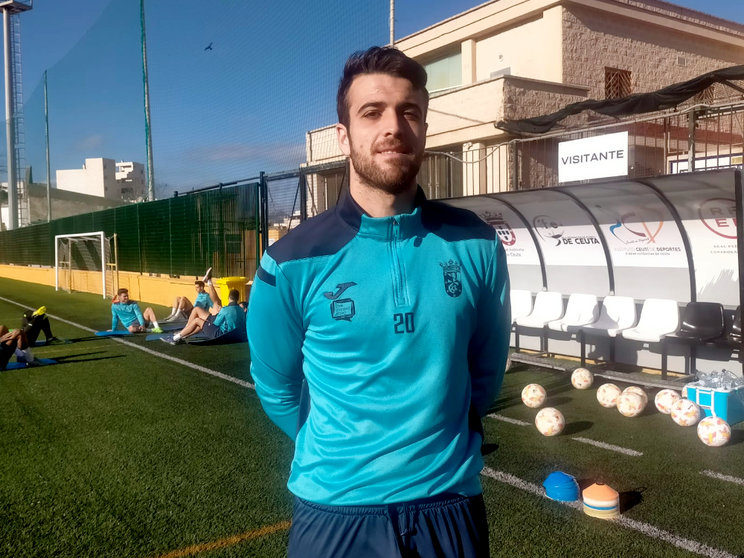 Fabrizio Danese en el entrenamiento de la AD Ceuta FC