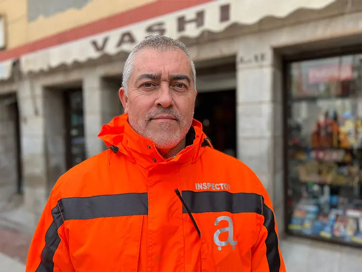 Jos&eacute; Antonio Blanco, inspector del Servicio de Autobuses / - Daniel Hern&aacute;ndez