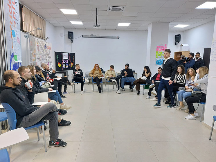 Bienvenida de la Casa de la Juventud a los jóvenes del Erasmus + / África González