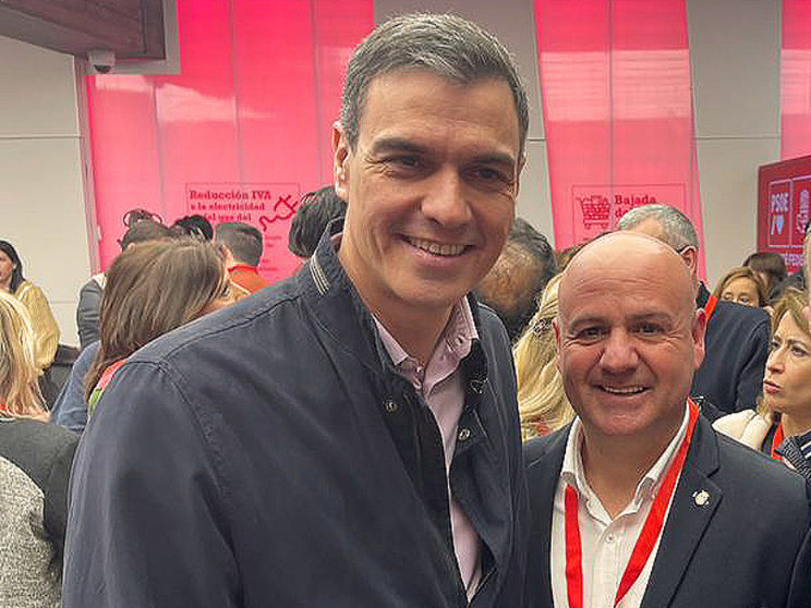Pedro Sánchez y Juan Gutiérrez / Foto. PSOE