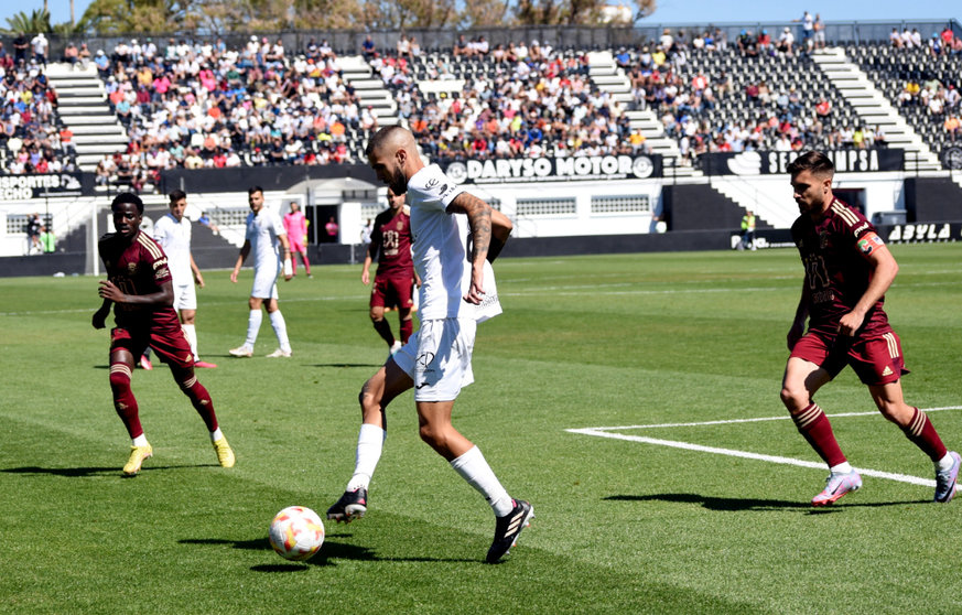 Julio Iglesias, protagonista en la victoria de la AD Ceuta FC