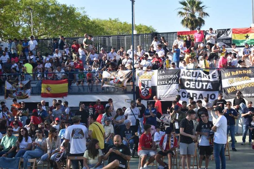 La afición se vuelca con la AD Ceuta FC / Rafa Báez
