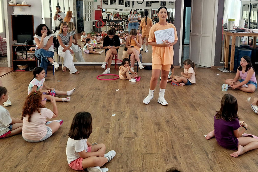 Talleres de verano de la Escuela de Danza de Rosa Founaud / Laura Ortiz