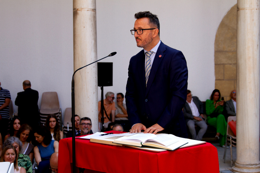 Salvador del Barrio, nuevo vicerrector para Ceuta y Melilla de la UGR / UGR