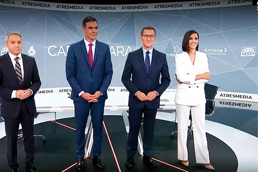 Pedro S&aacute;nchez y Alberto N&uacute;&ntilde;ez Feij&oacute;o en el debate electoral durante la pasada campa&ntilde;a/ Archivo