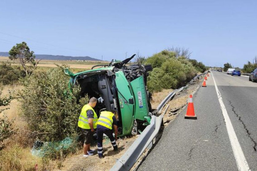 Autobús implicado en el accidente/ Foto: Europa Sur