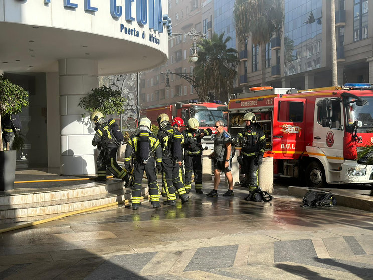 Incendio en el Hotel Puerta de África / Archivo
