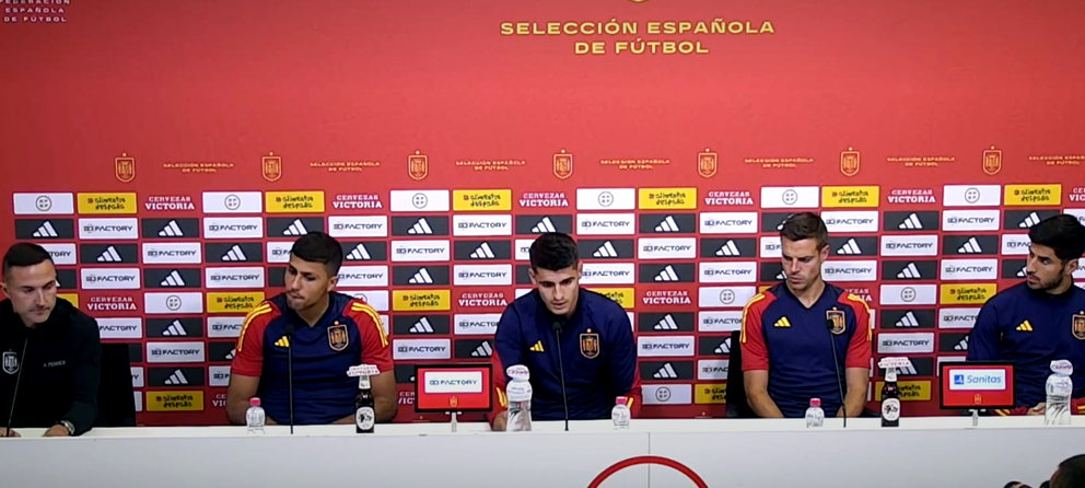 La Selección española se posiciona contra Rubiales_ _no ha estado a la altura de la institución que representa_